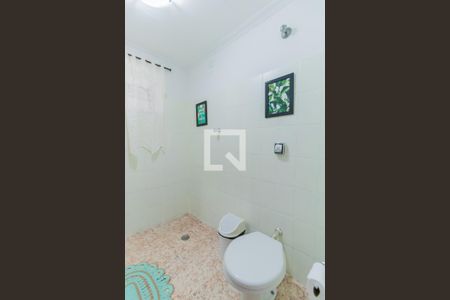 Casa à venda com 250m², 3 quartos e 5 vagas Casa à venda com 250m², 3 quartos e 5 vagasLavabo