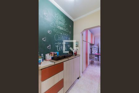 Casa à venda com 250m², 3 quartos e 5 vagas Casa à venda com 250m², 3 quartos e 5 vagasCorredor