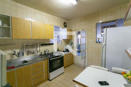 Casa à venda com 200m², 3 quartos e 1 vaga Casa à venda com 200m², 3 quartos e 1 vagaCozinha