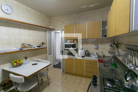 Casa à venda com 200m², 3 quartos e 1 vaga Casa à venda com 200m², 3 quartos e 1 vagaCozinha