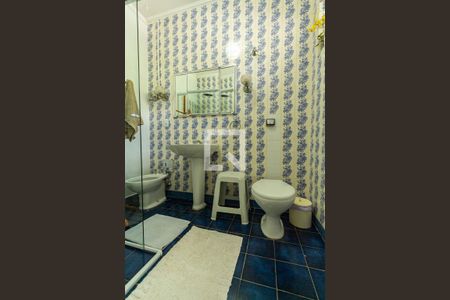 Casa à venda com 232m², 3 quartos e 2 vagasBanheiro da Suíte 1