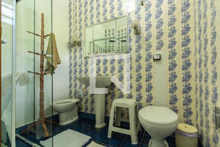 Casa à venda com 232m², 3 quartos e 2 vagasBanheiro da Suíte 1