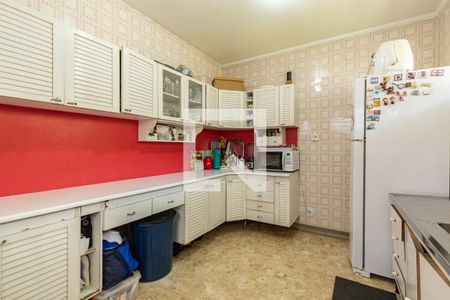 Casa à venda com 232m², 3 quartos e 2 vagasCozinha