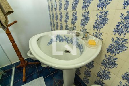 Casa à venda com 232m², 3 quartos e 2 vagasBanheiro da Suíte 1