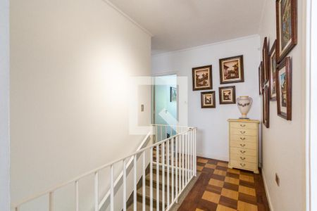 Casa à venda com 232m², 3 quartos e 2 vagasAcesso aos Quartos