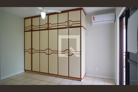 Quarto  suite  de apartamento para alugar com 3 quartos, 96m² em Ingleses do Rio Vermelho, Florianópolis