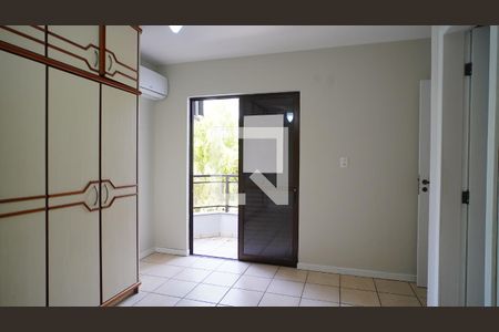 Quarto  suite  de apartamento para alugar com 3 quartos, 96m² em Ingleses do Rio Vermelho, Florianópolis