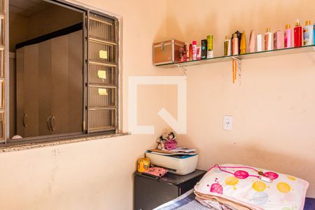 Casa à venda com 200m², 4 quartos e sem vaga Casa à venda com 200m², 4 quartos e sem vagaQuarto 4