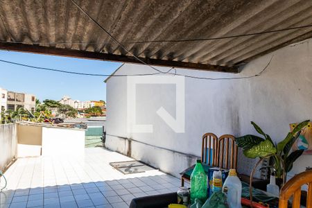 Casa à venda com 200m², 4 quartos e sem vaga Casa à venda com 200m², 4 quartos e sem vagaQuintal