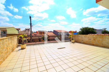 Casa à venda com 300m², 4 quartos e 6 vagasTerraço