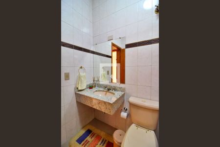 Casa à venda com 300m², 4 quartos e 6 vagasBanheiro da Suíte 3