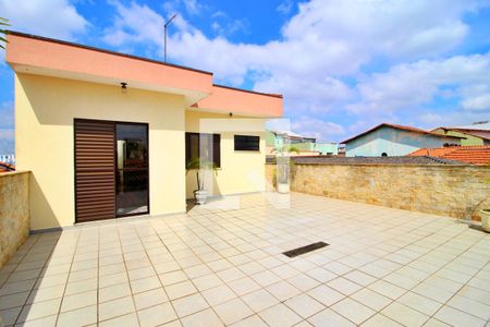 Casa à venda com 300m², 4 quartos e 6 vagasTerraço