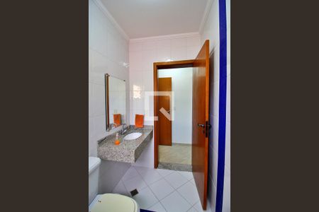 Casa à venda com 300m², 4 quartos e 6 vagasBanheiro do Escritório