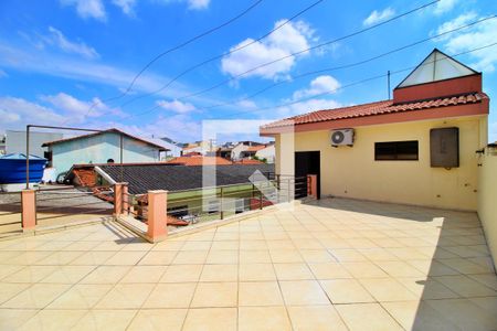 Casa à venda com 300m², 4 quartos e 6 vagasVaranda da Suíte 1