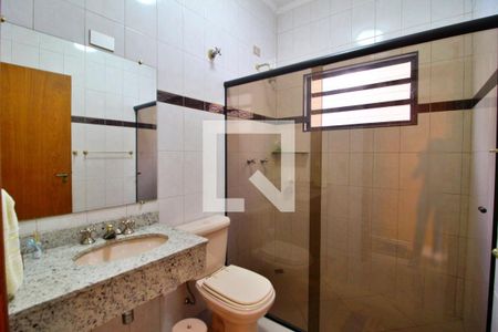 Casa à venda com 300m², 4 quartos e 6 vagasBanheiro da Suíte 3