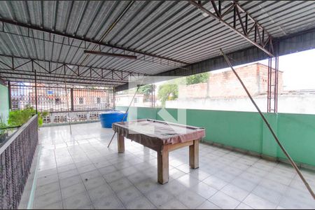 Casa à venda com 224m², 4 quartos e 2 vagas Casa à venda com 224m², 4 quartos e 2 vagasTerraço