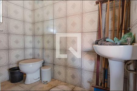 Casa à venda com 224m², 4 quartos e 2 vagas Casa à venda com 224m², 4 quartos e 2 vagasLavabo Terraço