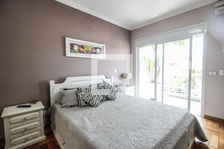 Casa à venda com 640m², 4 quartos e 7 vagas Casa à venda com 640m², 4 quartos e 7 vagasQuarto 1