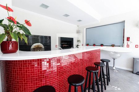 Casa à venda com 640m², 4 quartos e 7 vagas Casa à venda com 640m², 4 quartos e 7 vagasChurrasqueira