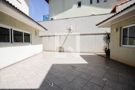 Casa à venda com 640m², 4 quartos e 7 vagas Casa à venda com 640m², 4 quartos e 7 vagasQuadra