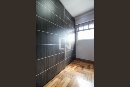 Casa à venda com 640m², 4 quartos e 7 vagas Casa à venda com 640m², 4 quartos e 7 vagasCloset