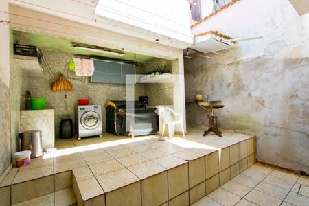 Casa à venda com 170m², 3 quartos e sem vagaÁrea de serviço/Quintal