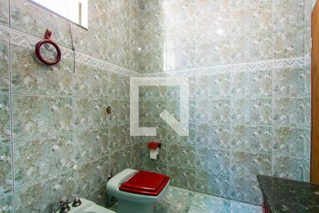 Casa à venda com 170m², 3 quartos e sem vagaBanheiro social