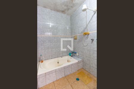 Casa à venda com 280m², 3 quartos e 2 vagas Casa à venda com 280m², 3 quartos e 2 vagasBanheiro da Suíte