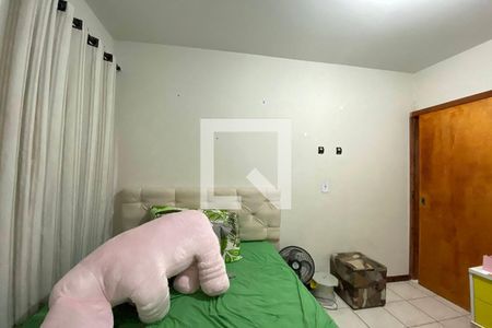 Casa à venda com 230m², 5 quartos e 4 vagasQuarto 3