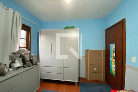 Casa à venda com 230m², 5 quartos e 4 vagasQuarto 2