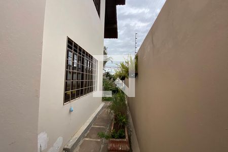 Casa à venda com 230m², 5 quartos e 4 vagasÁrea Externa