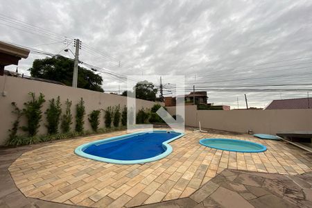 Casa à venda com 230m², 5 quartos e 4 vagasPiscina