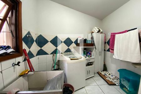 Casa à venda com 230m², 5 quartos e 4 vagasLavanderia