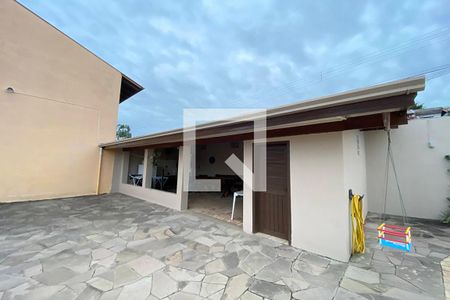 Casa à venda com 230m², 5 quartos e 4 vagasChalé