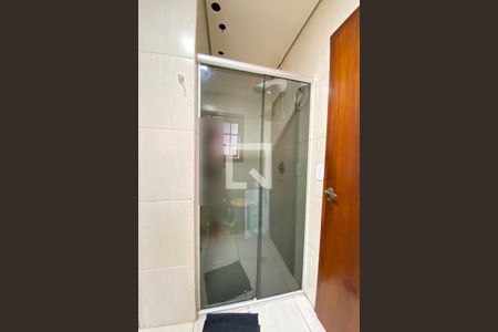 Casa à venda com 230m², 5 quartos e 4 vagasBox do Banheiro