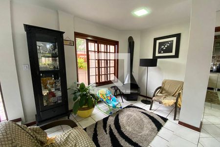 Casa à venda com 230m², 5 quartos e 4 vagasLareira