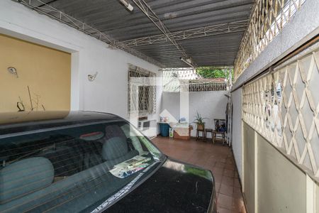 Apartamento à venda com 120m², 2 quartos e 2 vagasVaranda e Garagem
