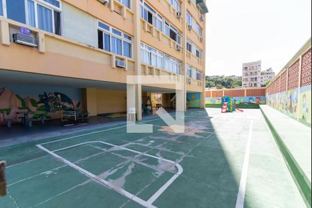 Apartamento à venda com 110m², 2 quartos e 1 vaga Apartamento à venda com 110m², 2 quartos e 1 vagaÁrea Comum - Playground