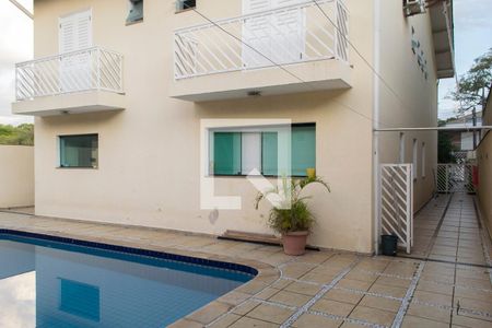 Casa à venda com 365m², 4 quartos e 4 vagas Casa à venda com 365m², 4 quartos e 4 vagasquintal