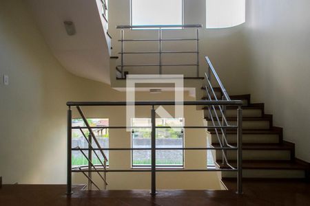 Casa à venda com 365m², 4 quartos e 4 vagas Casa à venda com 365m², 4 quartos e 4 vagashall