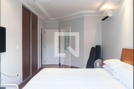 Casa à venda com 365m², 4 quartos e 4 vagas Casa à venda com 365m², 4 quartos e 4 vagasquarto 2 suite