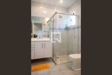 Casa à venda com 365m², 4 quartos e 4 vagas Casa à venda com 365m², 4 quartos e 4 vagasbanheiro suite 1