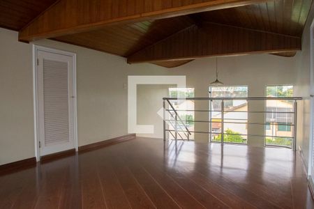 Casa à venda com 365m², 4 quartos e 4 vagas Casa à venda com 365m², 4 quartos e 4 vagassotão