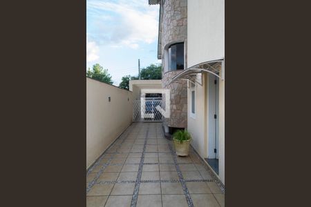 Casa à venda com 365m², 4 quartos e 4 vagas Casa à venda com 365m², 4 quartos e 4 vagasquintal