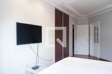 Casa à venda com 365m², 4 quartos e 4 vagas Casa à venda com 365m², 4 quartos e 4 vagasquarto 2 suite