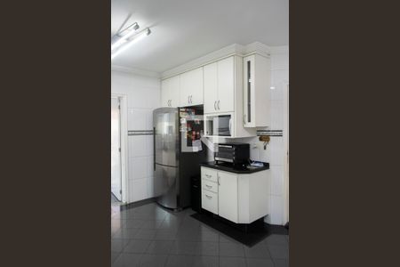 Casa à venda com 365m², 4 quartos e 4 vagas Casa à venda com 365m², 4 quartos e 4 vagascozinha