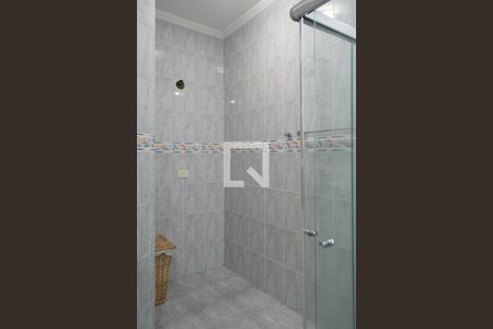 Casa à venda com 365m², 4 quartos e 4 vagas Casa à venda com 365m², 4 quartos e 4 vagasbanheiro quarto 2