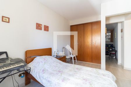 Apartamento à venda com 80m², 3 quartos e 1 vagaQuarto 2