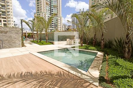Apartamento à venda com 387m², 4 quartos e 4 vagas Apartamento à venda com 387m², 4 quartos e 4 vagasÁrea comum - Piscina infantil