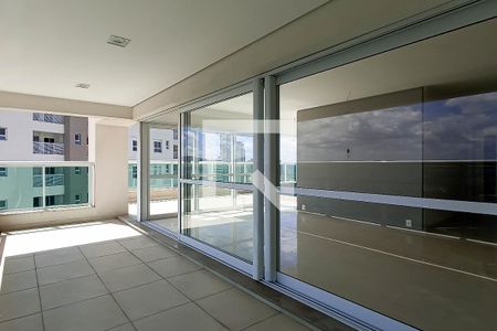 Apartamento à venda com 387m², 4 quartos e 4 vagas Apartamento à venda com 387m², 4 quartos e 4 vagasVaranda espaço gourmet